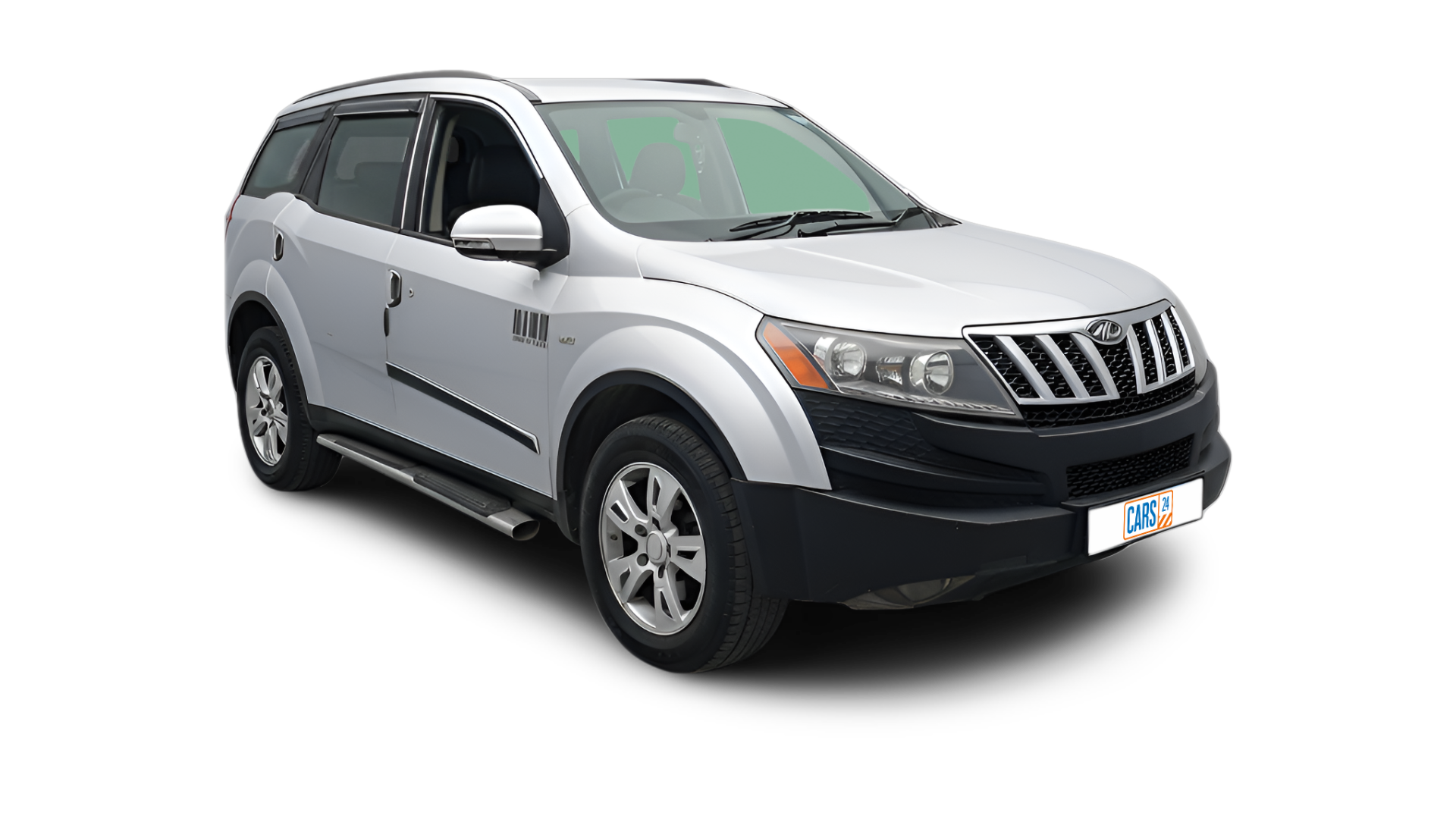 Mahindra XUV500-img